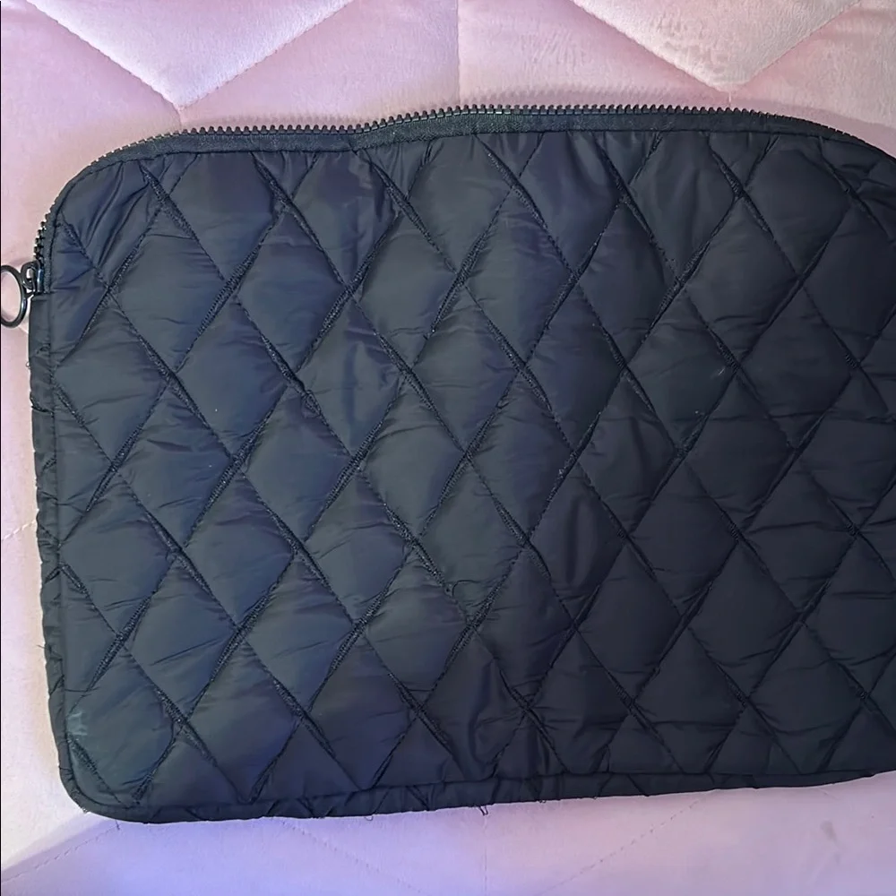 Quilted Black Laptop Sleeve